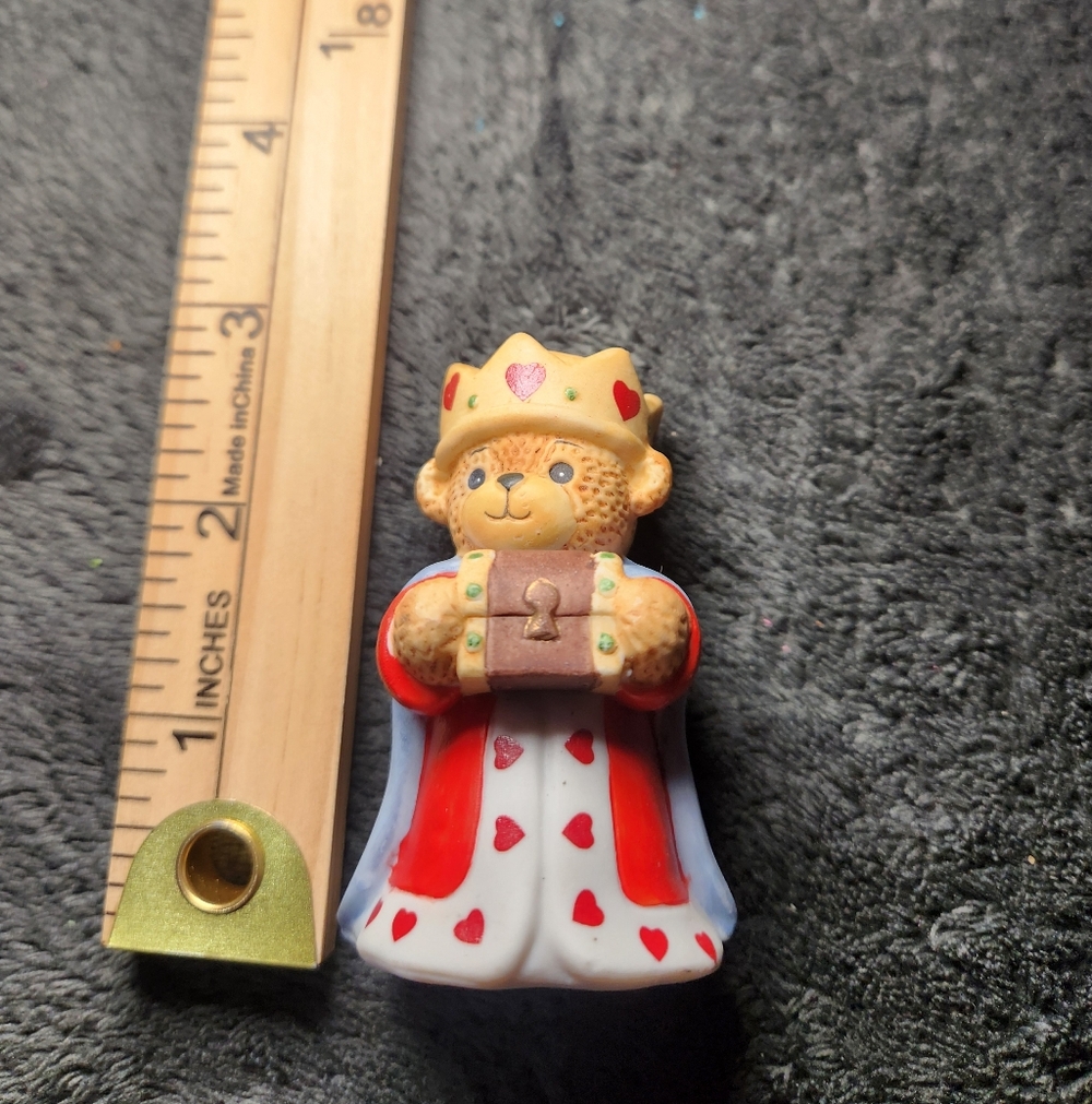 1987 Vintage Enesco Lucy & Me nativity figurine 2.75in Lucy Rigg